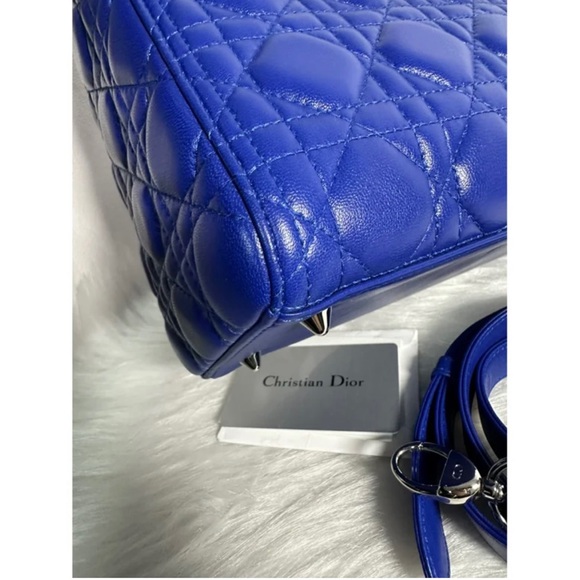 Ladydior blue medium used 2015 card dustbag no box - Picture 7 of 10